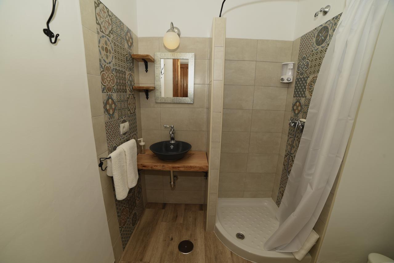 Casa Las Tinajas Iznajar Ngoại thất bức ảnh